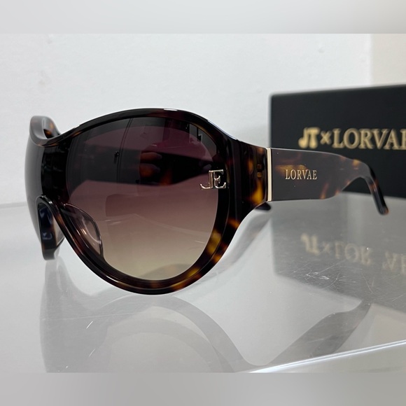 Women's Lorvae Sunglasses - Picture 7 of 8